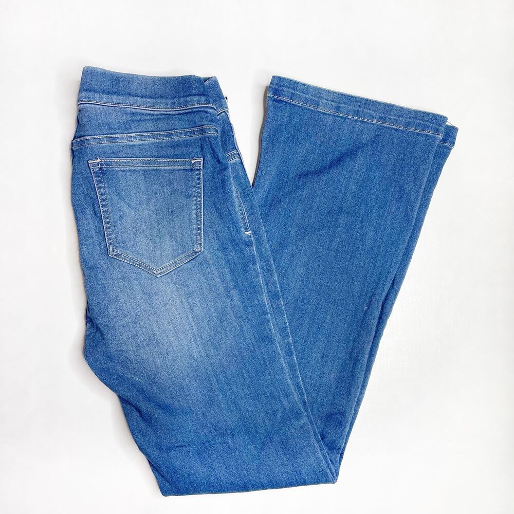 CELLO Pull On Flare Jeans